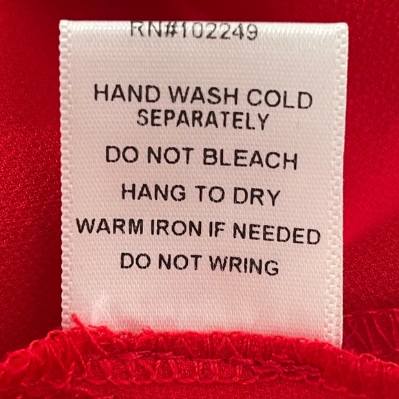 Skies Are Blue Tank Top Blouse Red Size Small - Picture 8 of 9